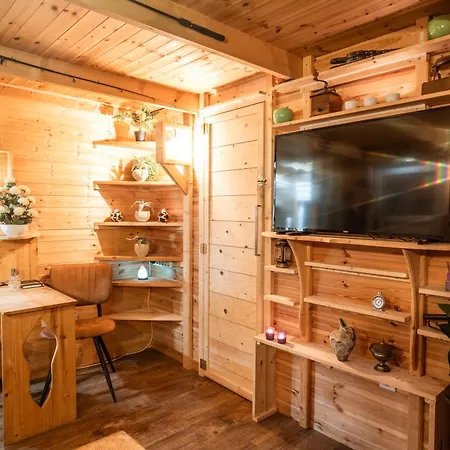 Julie 木屋